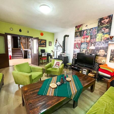 Hi Skopje Hostel エクステリア 写真