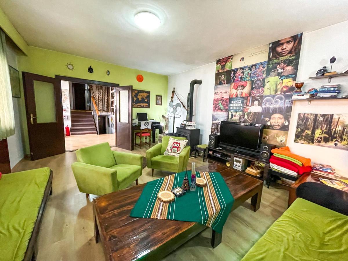 Hi Skopje Hostel エクステリア 写真
