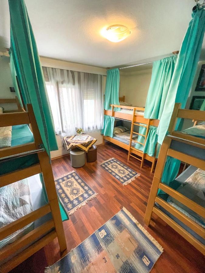 Hi Skopje Hostel エクステリア 写真