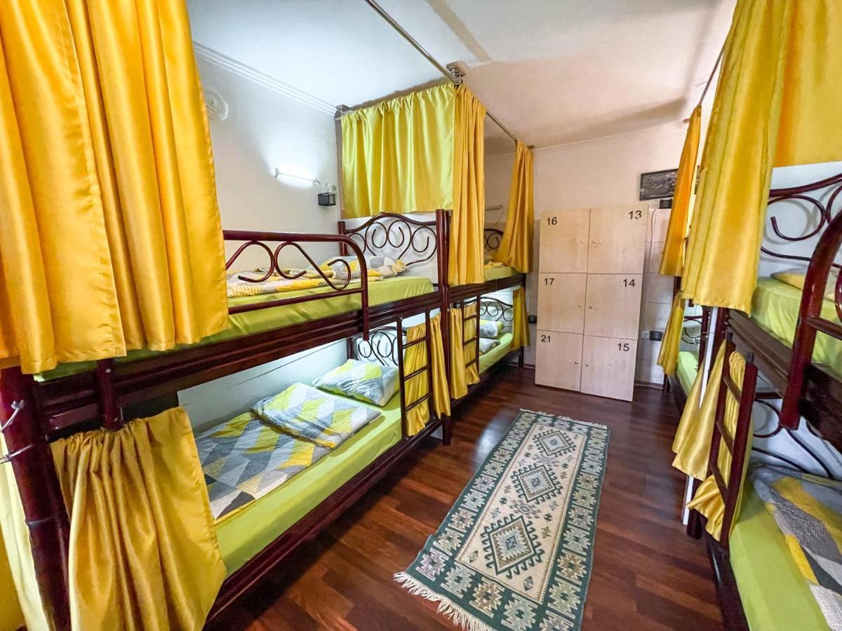 Hi Skopje Hostel エクステリア 写真