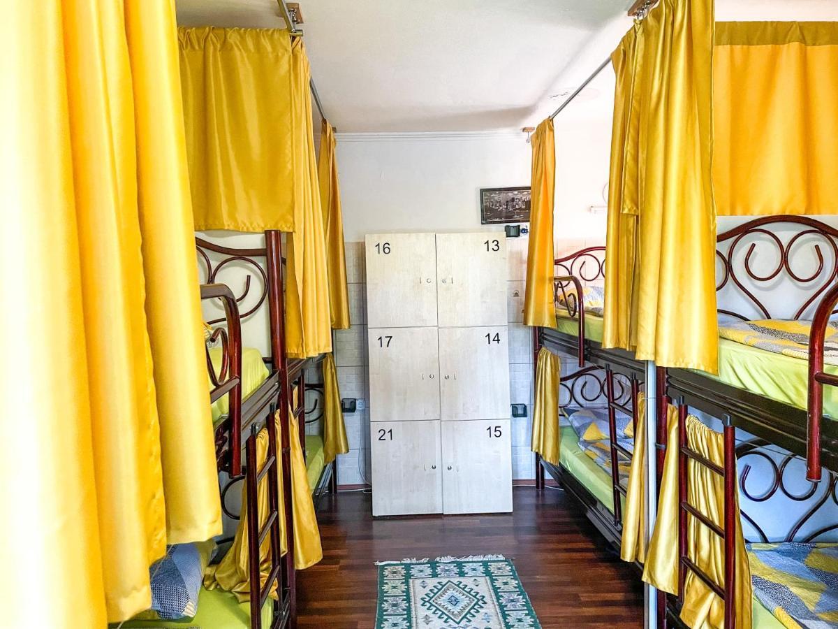 Hi Skopje Hostel エクステリア 写真